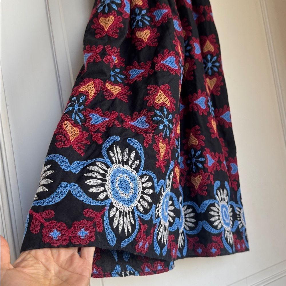 NEW With Tag Gorgeous Embroidered Skirt By Ciebon